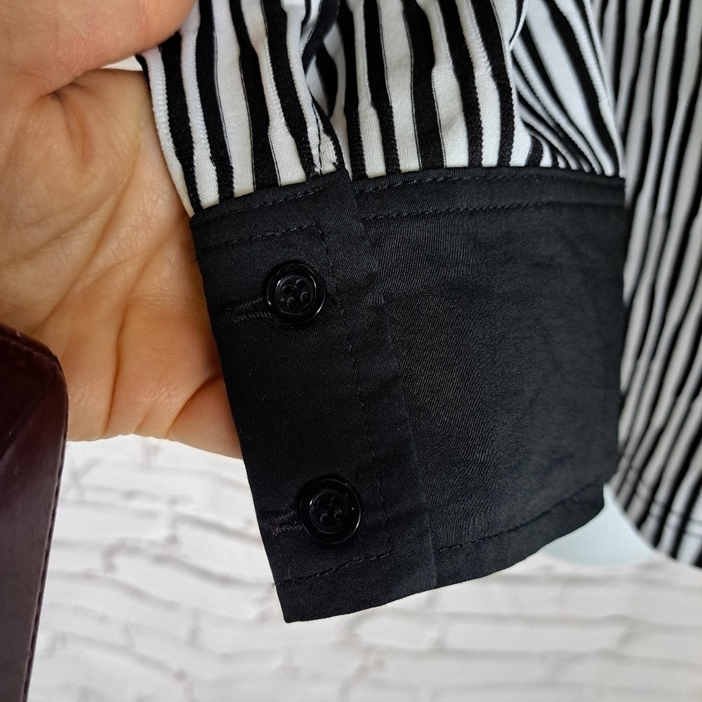 Joseph Ribkoff Striped Zipper front light Jacket - Picture 4 of 8